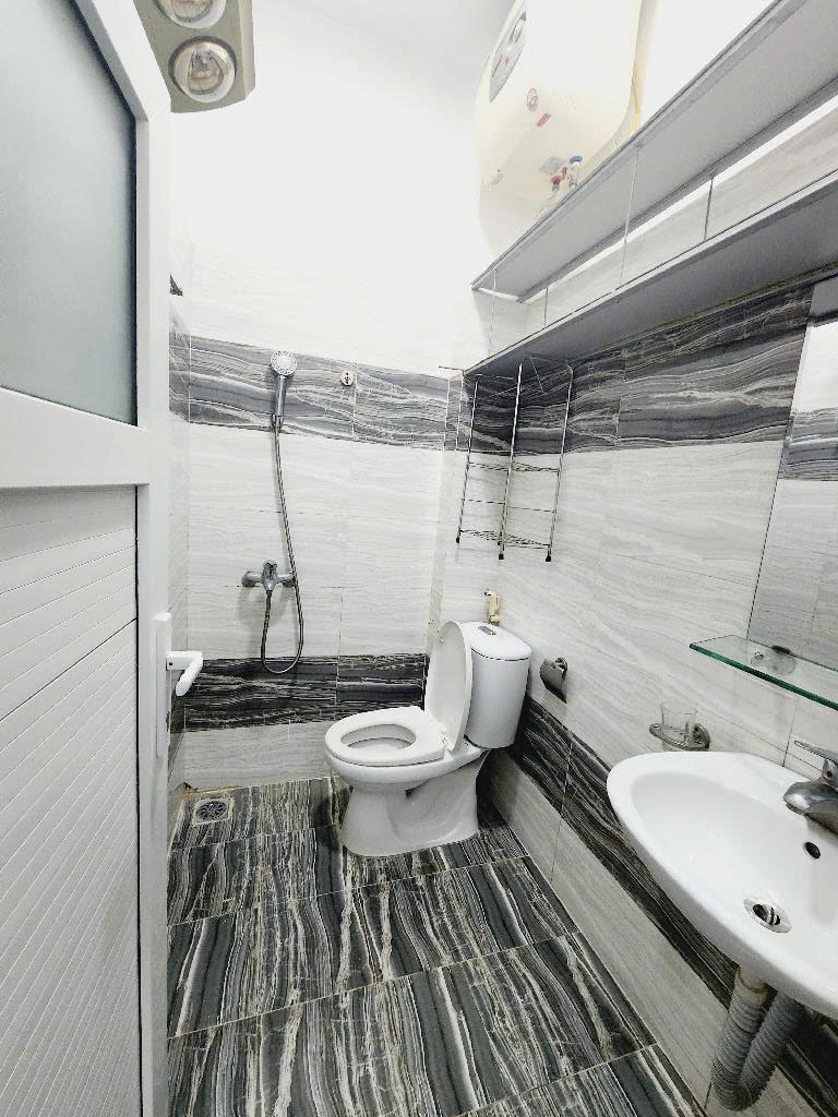 Bán nhà Mễ Trì, Nam Từ Liêm,  tiện ích đỉnh, ngõ ô tô , 32m2, 5 tầng, chỉ 7,1 tỷ. - Ảnh 1